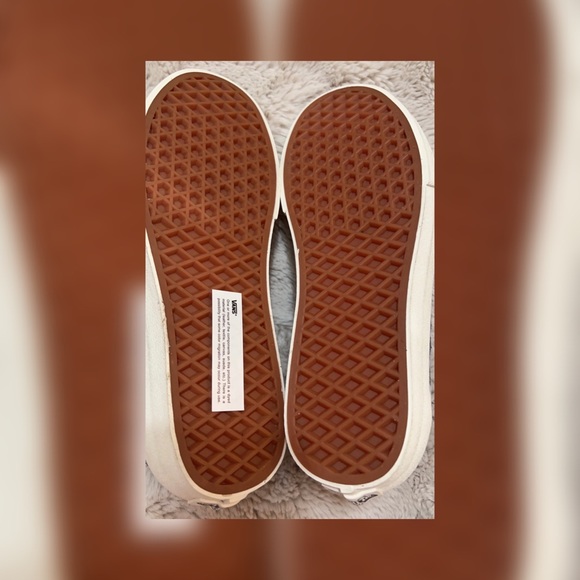 *** SOLD Vans sneakers shoes women 7.5 - Picture 2 of 6